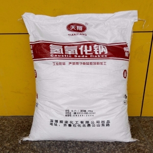 片堿（氫氧化鈉/NaOH）——火堿，苛性